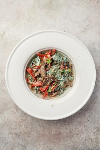 Паста з телятиною