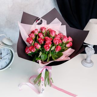 25 Trandafiri Fuchsia in Hartie