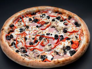 Pizza Pe Vatră Capricciosa 28cm
