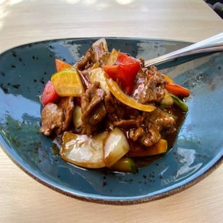 44.Ternera Con Salsa De Ostras