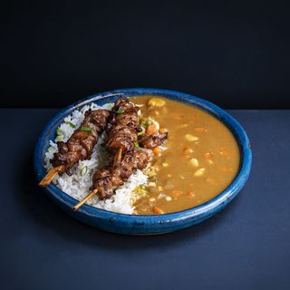 Arroz Con Curry Y Pollo Yakitori