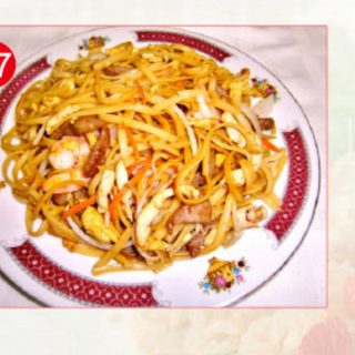 29. Tallarines Fritos Con Ternera