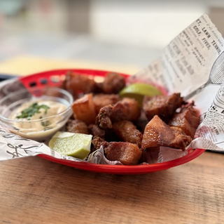 Chicharrones fritos de cádiz