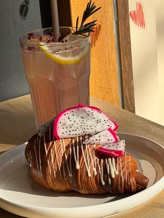 Croissant smoczy owoc