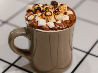 Какао з топленим маршмелоу