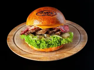 Бургер з ростбіфом (350g)