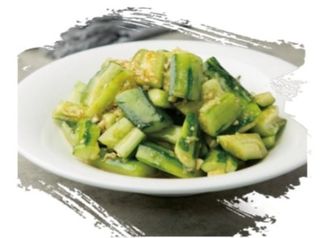 Cetrioli salati con aceto piccante