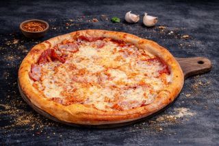 Pizza Carnivora + sos gratis