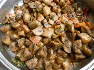 Гъби с бекон (250г)