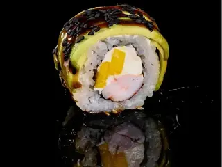 Awokado roll z krewetką 8 szt. (290g)