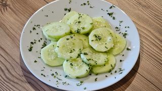 Krastavac salata
