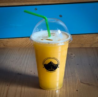 Limonada cu piersică