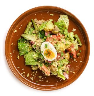 Салат с тунцом