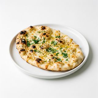 Naan De Queso Y Ajo