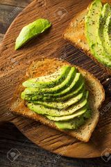 Tostada Con Aguacate