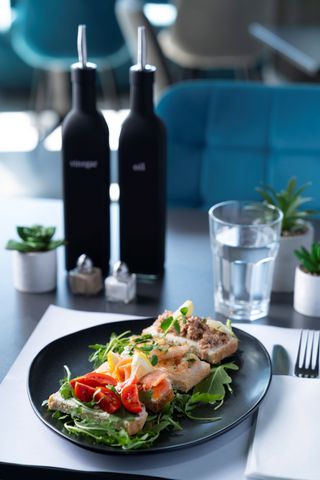 Bruschete mixte de pește