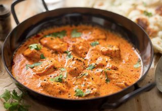 Pollo Con Salsa De Curry