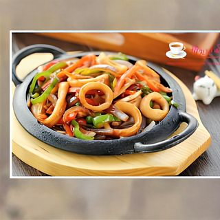 83 Lignje iz tepsije sa lukom 450 gr