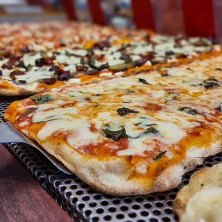 Pizza Margherita (Entera)