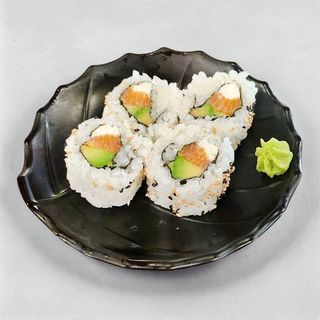 60. Uramaki De Salmón Con Aguacate Y Queso crema (4 Uds.)