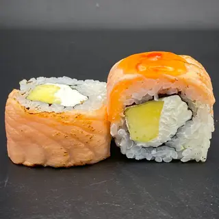 Philadelphia grill z łososiem i mango 