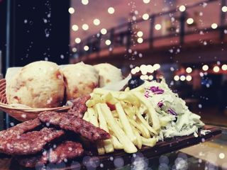 Ćevapi desetka u somunu
