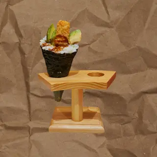 122. Temaki De Tempura De Langostinos Y Aguacate (1 Pza.)