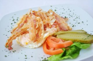 Omlet sa slaninom 300 gr
