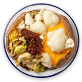 Stracchino, verdure miste e crema di pomodori secchi