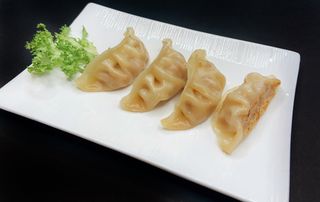 8. Gyoza alla griglia - 4 pezzi