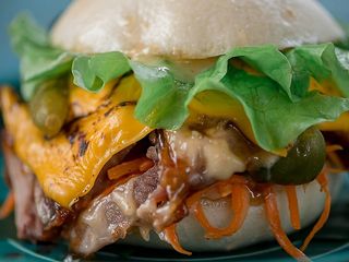 Бао бургер (4 варіанти) З тигровою креветкою панко