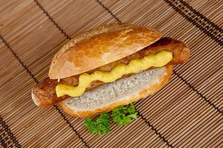 Panino con würstel di suino