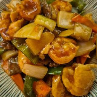 Pollo Con Salsa De Ostrsa