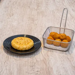 Tortilla pequeña + Croquetas