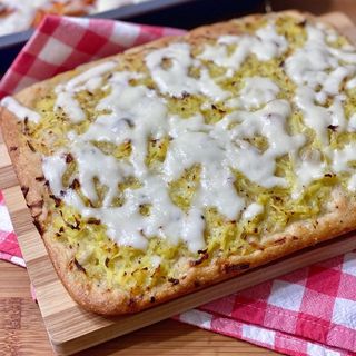 Pizza De Papas Y Mozzarella (16 Porciones)