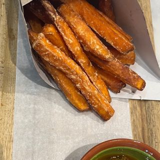 Els Moniatos Amb Pesto Vermell