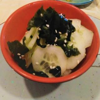 8) Ensalada de pepino y algas