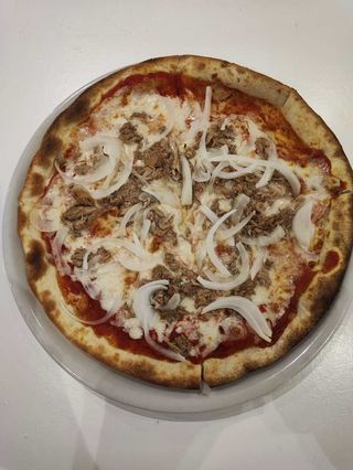 Pizza Tonno E Cipolla