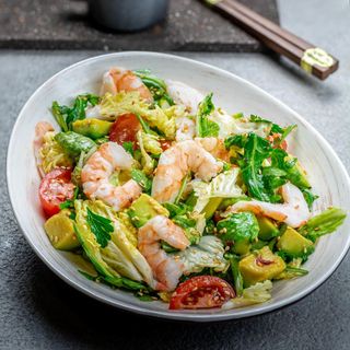 Աղցան ավոկադո մանրածովախեցգետնով