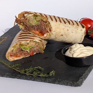 Тортила с Дърпано Телешко (380гр) 