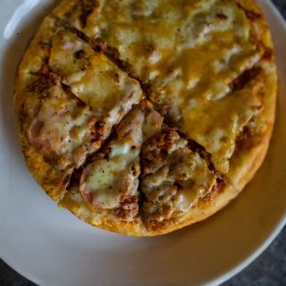Single Standard Regular Pizza