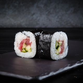 Хосомаки с тунцом