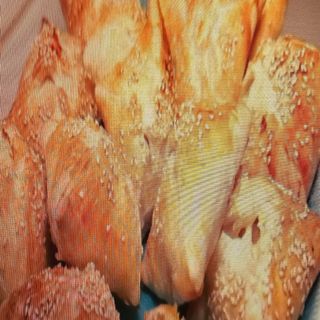 MINIPLĂCINTĂ CU BRÂNZĂ