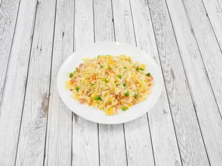 Arroz Frito Con Tres Delicias
