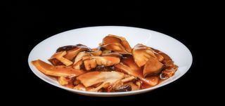 202. Bambu e funghi saltati