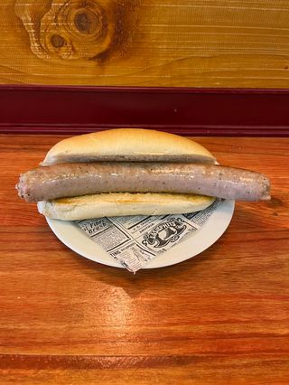 Bocadillo De Salchicha Del País
