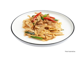 cerdo con bambú y setas chinas