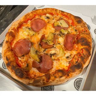 Pizza clásica capricciosa (30 cm.)