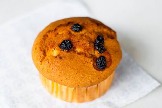Raisin muffins