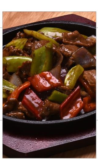 Sočna junetina sa povrćem 380 gr